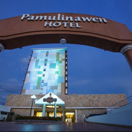 Pamulinawen Hotel Laoag Exteriör bild