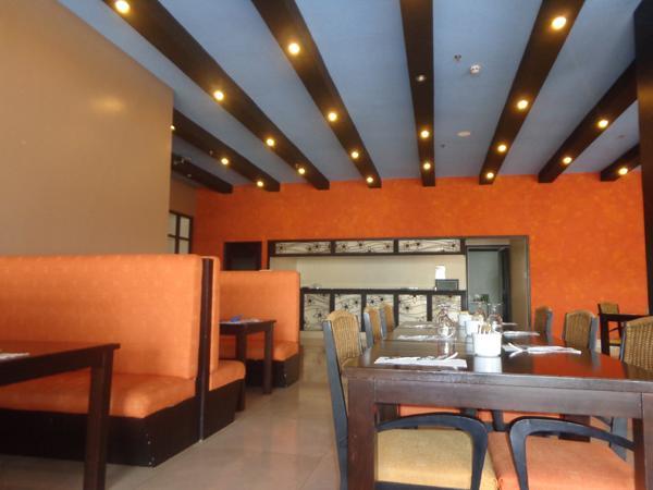 Pamulinawen Hotel Laoag Exteriör bild
