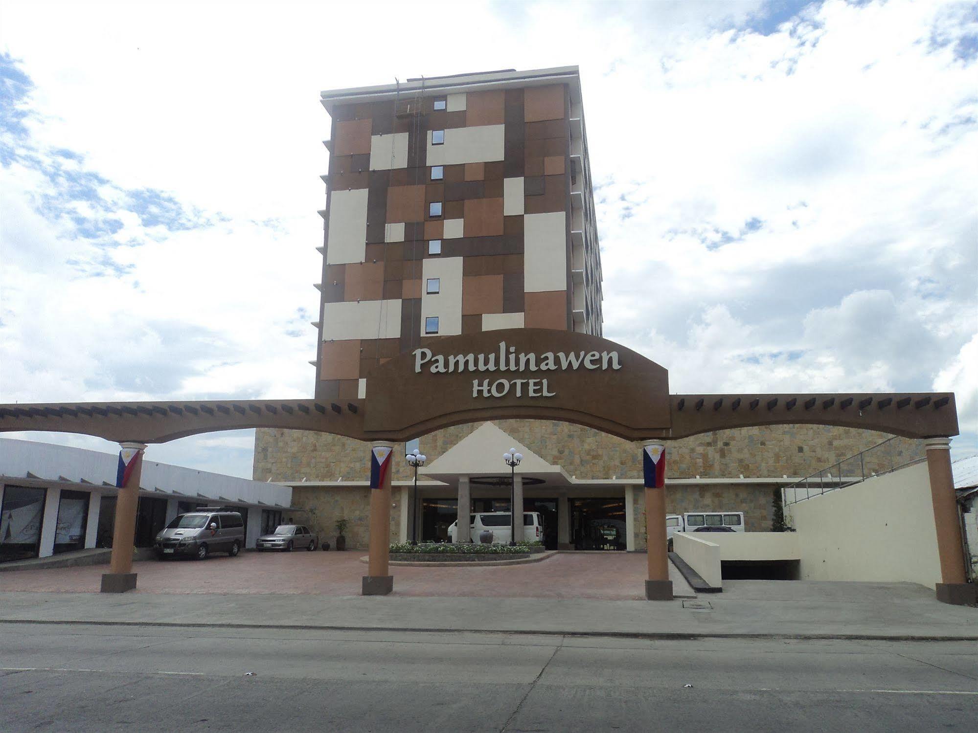 Pamulinawen Hotel Laoag Exteriör bild